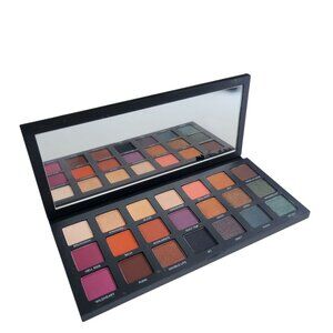 Urban Decay Born to Run Eyeshadow Palette 21 Shades Limited Edition Open Box New